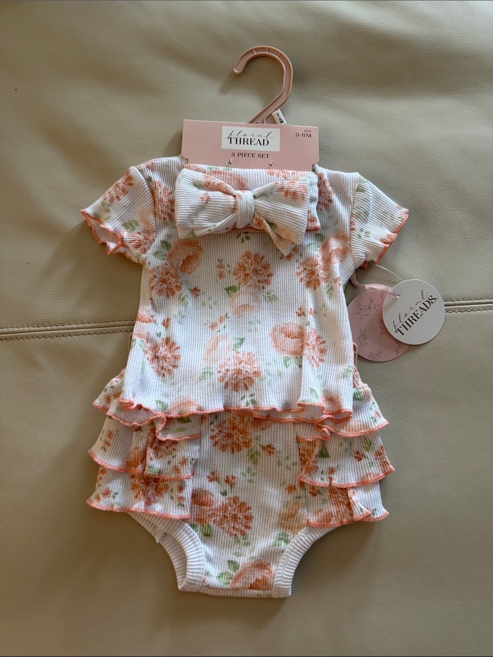 New White & Peach Floral Ruffle 3pc Set